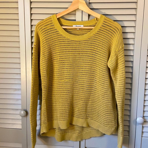 ✨Madewell GUC Gold Sweater - Size M - Picture 1 of 5